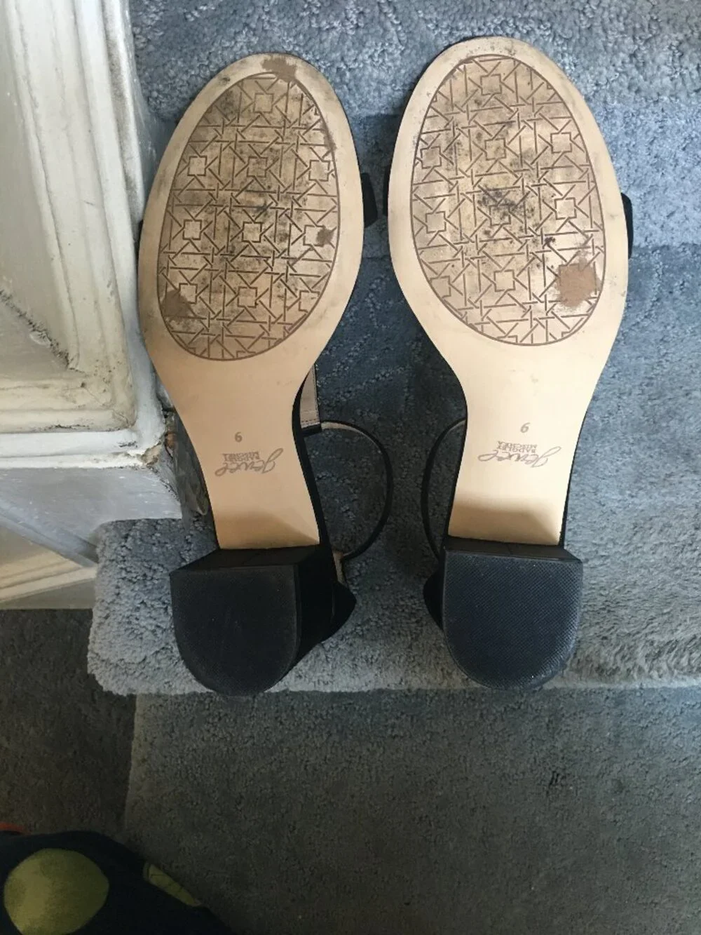Women's Badgley Mischka Jewel T-Strap Metallic Formal Dress Sandals Size 9, EUC